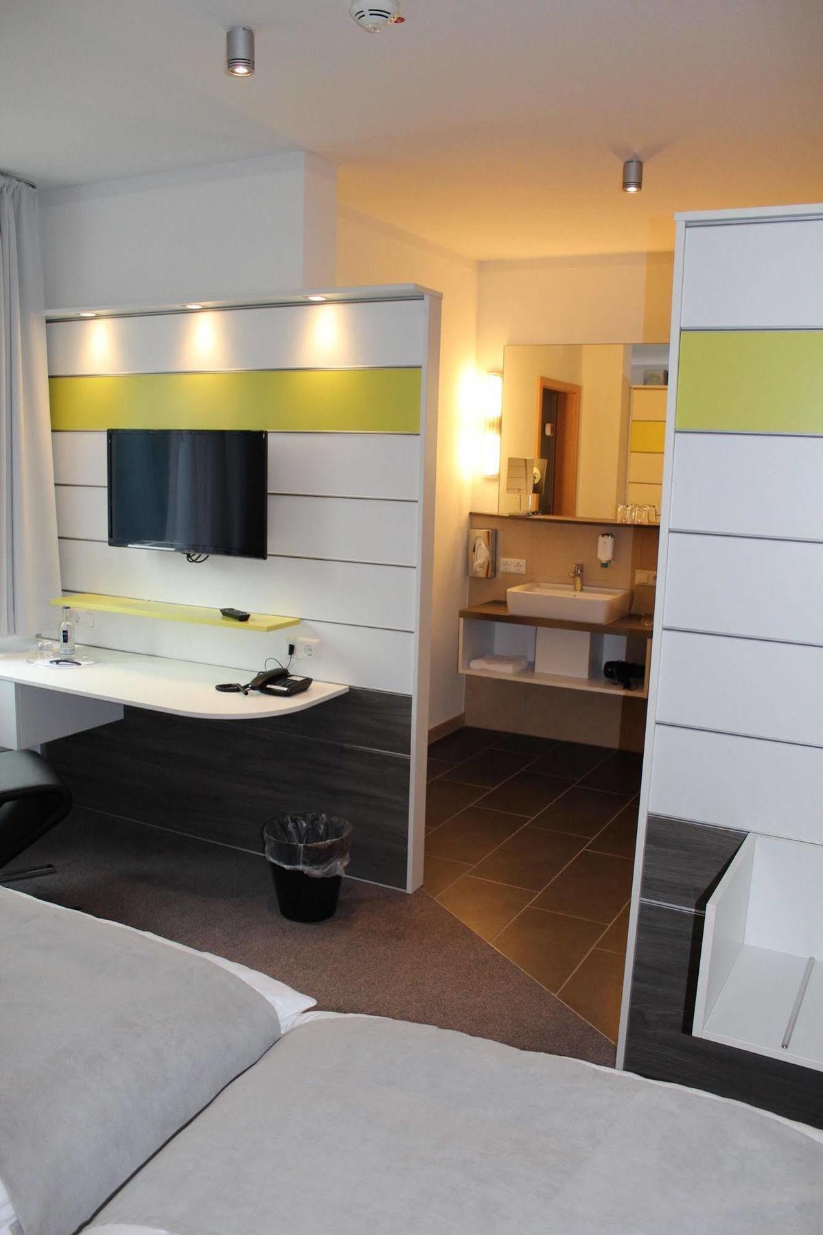 Hotel Ripken Kirchhatten Esterno foto